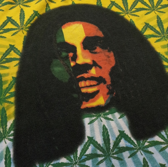 VINTAGE 90s BOB MARLEY AOP WEED TEE - Picture 3 of 5